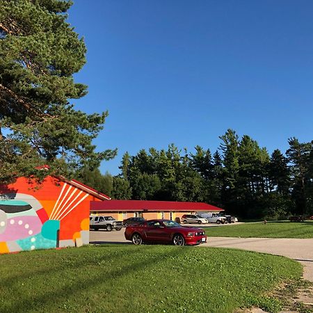 Top Notch Motel Wiarton Exterior foto